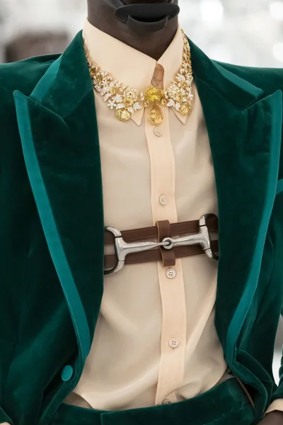 Look 9